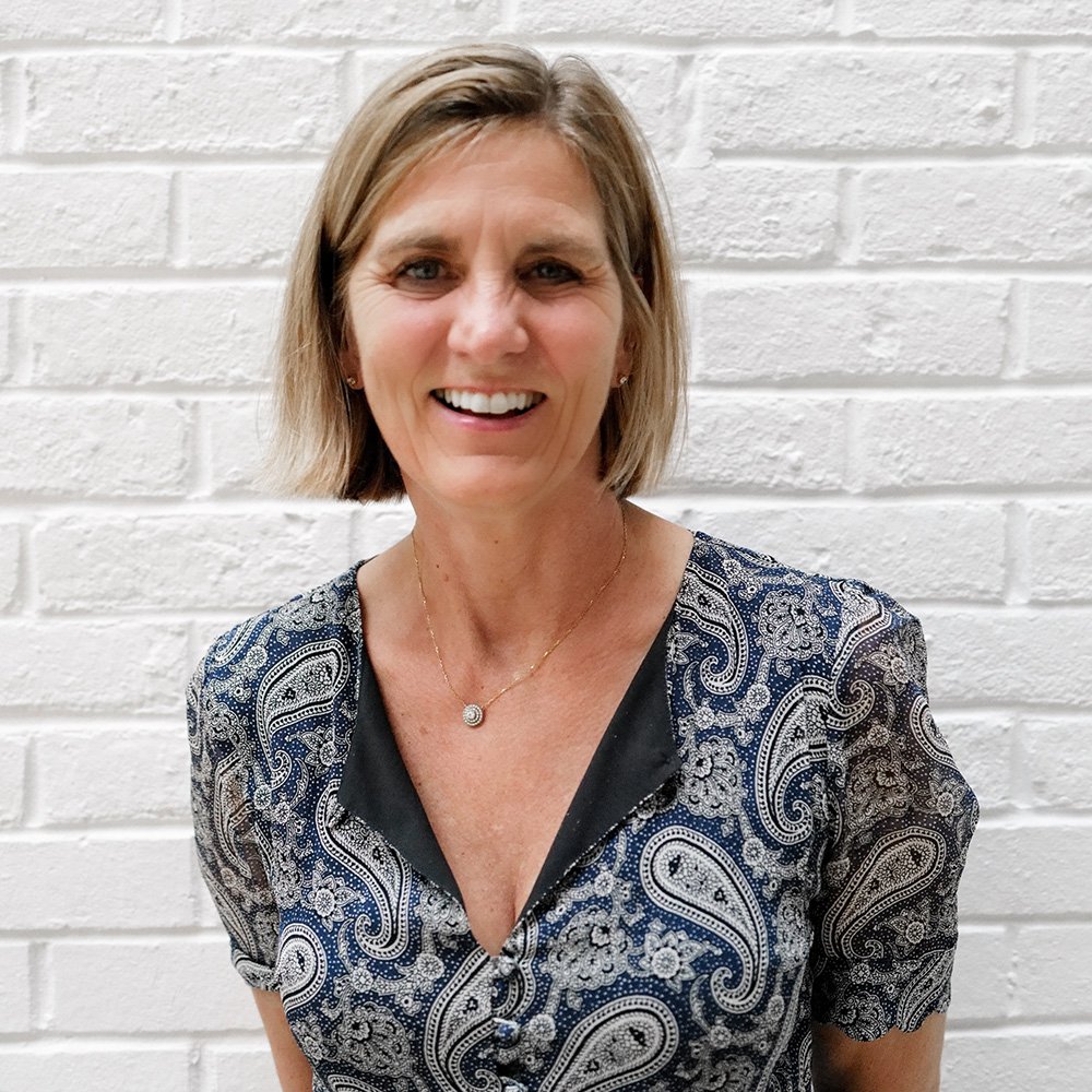 Janet Lindsay Head Shot